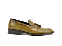 Romeo - Mocassino con nappine decolorato oliva