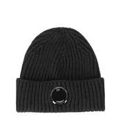 C.P. COMPANY BLACK RIBBED BEANIE