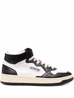 sneakers aumm wb01 unisex bianche e nere in pelle