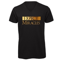 T-Shirt Uomo Nera con Scollo a V "Expect Miracles Oro" Taglia XL