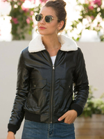 Capispalla in pelle PU con colletto rovesciato da donna