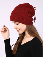 Cappelli da donna Cappelli con cappuccio bordeaux in fibra acrilica con coulisse moda