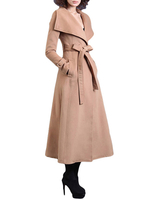 Cappotto elegante monocolore in lana con cintura