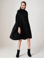 Cappotto in lana nera con cappuccio poncho oversize capospalla invernale per donna 2025