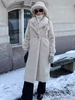 Cappotto in pelliccia sintetica bianco ecru con risvolto oversize giacca invernale lunga per donna 2025