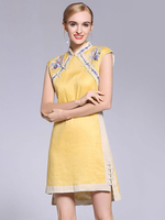 Carnevale Abiti Qipao cinesi Cheongsam giallo ricamato una linea corta donna Costume di Costume Halloween