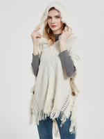 Mantella oversize in maglia con poncho con cappuccio e frange Hallow da donna