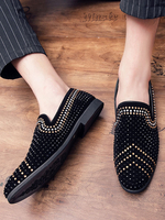 Mens Slip On Mocassino Prom Party Scarpe da sposa Scarpe da sposa casual da ballo in pelle scamosciata nere con borchie