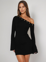 Mini abito aderente con spalle asimmetriche per donna 2025