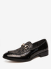 Mocassini da uomo in pelle PU dettagli in metallo con paillettes con borchie basse scarpe da ballo in pelle nera slip-on