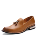 Mocassini da uomo Mocassini slip-on con pon pon Punta tonda Mocassini in pelle PU marroni