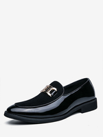 Mocassini eleganti in pelle verniciata da uomo in scarpe da sposa nere per feste di fine anno