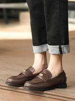 Mocassini slip on marroni Mocassini penny progettati con punta tonda da donna