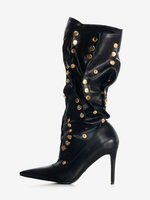 Stivali con tacco alto con borchie nere Stivali con claf medio con punta increspata da donna