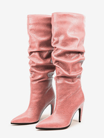 Stivali rosa slouchy con punta affilata e tacco alto fino al ginocchio
