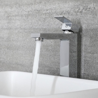 Miscelatore Moderno Alto Quadrato per Lavabo Monoforo - Scelta di FIniture