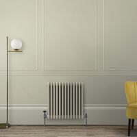 Radiatore Tradizionale a Tripla Colonna Orizzontale Color Lino (Pebble) - 600mm x 605mm - Regent