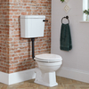 Sanitario Tradizionale Altezza Comfort con Cassetta e Sedile Bianco - Scelta di Finitura del Kit di Scarico - Richmond
