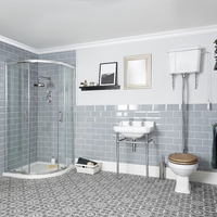 Set Bagno con Box Doccia Angolare,  Sanitario con Cassetta Alta e Lavabo con Consolle - Richmond