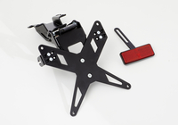 Kit porta targa PROTECH,  incluso riflettore e piastra leggera acciaio inossidabile/nero alluminio rivestito in polvere,  nero